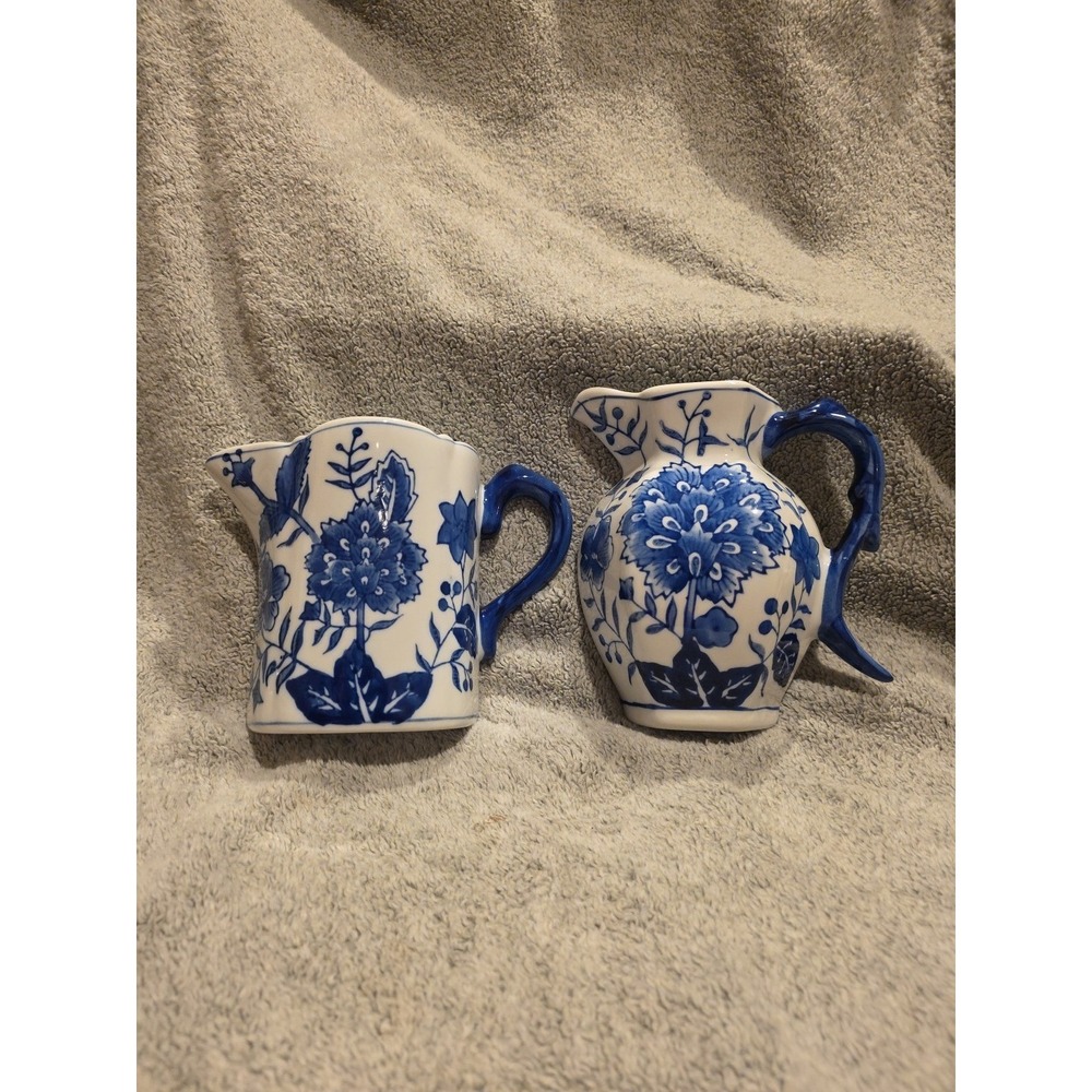 Formalities Blue &‎ White Wall Pocket Pitcher Wall Decoration Lot of 2